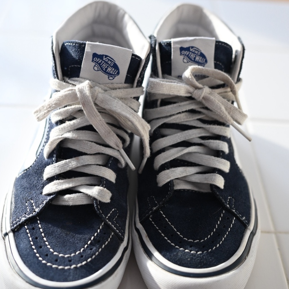 Vans Sk8-Hi Top Sneakers - Men’s Sz 7 Navy and White - Picture 8 of 14